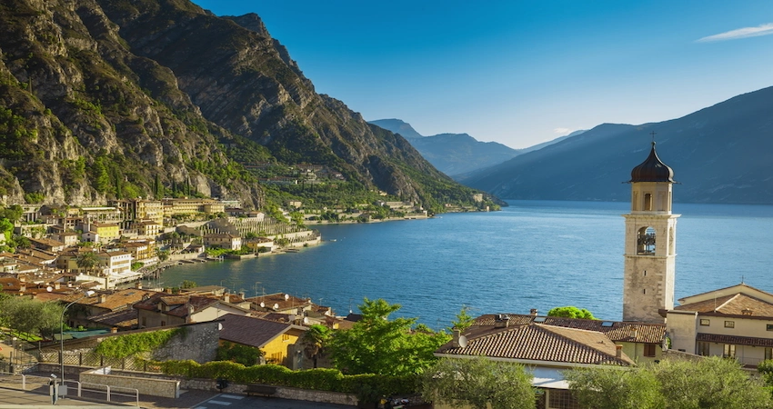 Milan · Lake Como · Lake Garda