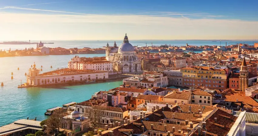 Milan & Venice – Discover Italy's Fashion Capital & Floating City view 2
