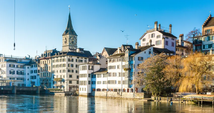 Zurich & Lucerne – Discover Switzerland's Cosmopolitan City & Lakeside Gem view 2