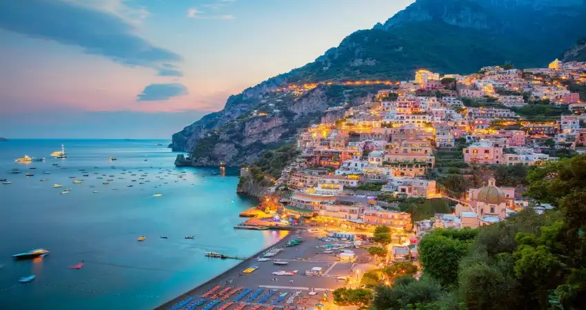 Naples & Pompeii – Discover Ancient Wonders, Coastal Beauty & Authentic Italy