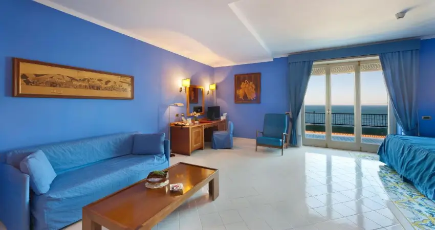 Sorrento 4
