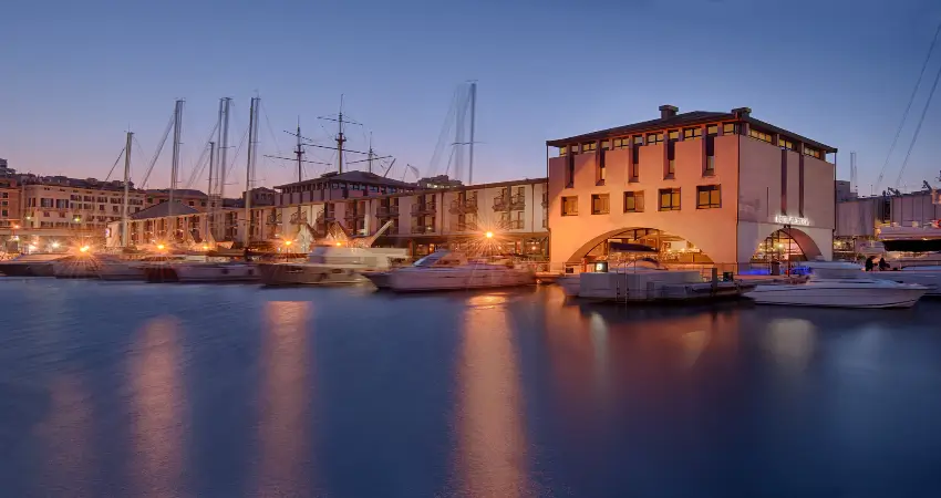 NH Collection Genova Marina view 2