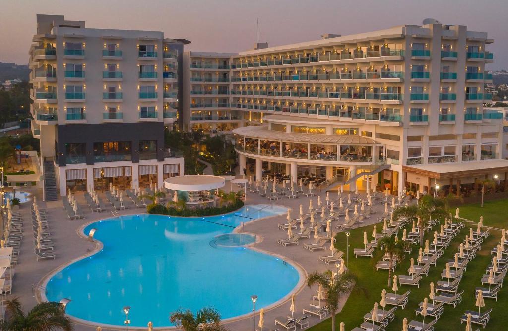 Nissiblu Beach Resort view 2