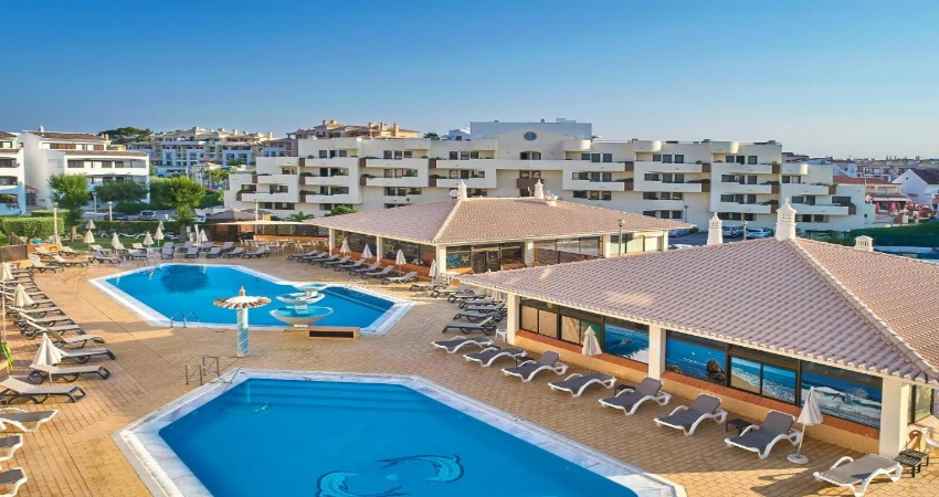 Oceanus Aparthotel view 3