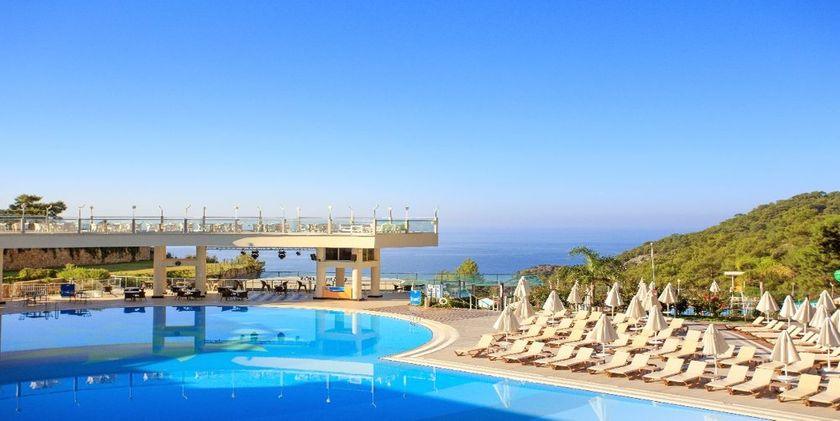 Discover Family Fun & Luxury – Stay at Orka Sunlife Resort & Aquapark with Panoramic Views, Waterslides, All-Inclusive ! view 3