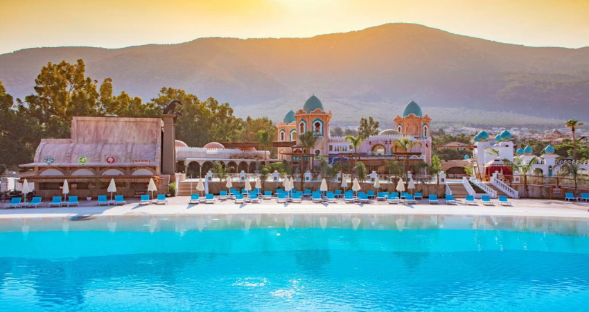 Orka World Hotel And Aquapark view 2