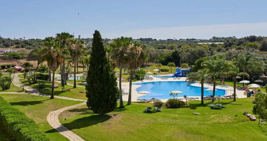 Palm Oasis Alvor - The Navigator Collection view 3