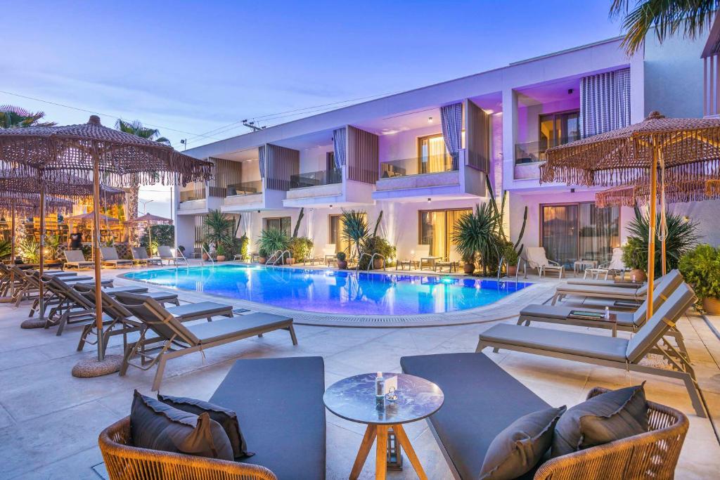 Pefki Deluxe Residences view 2