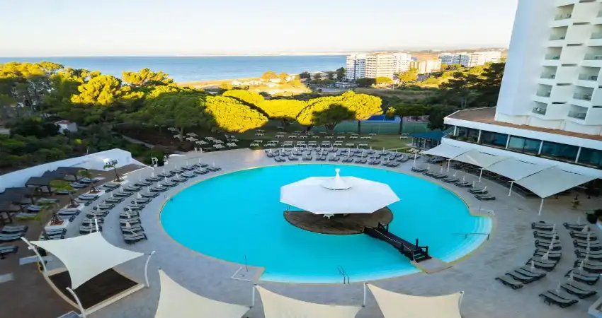 All-inclusive beachfront escape overlooking the golden sands of Alvor view 3