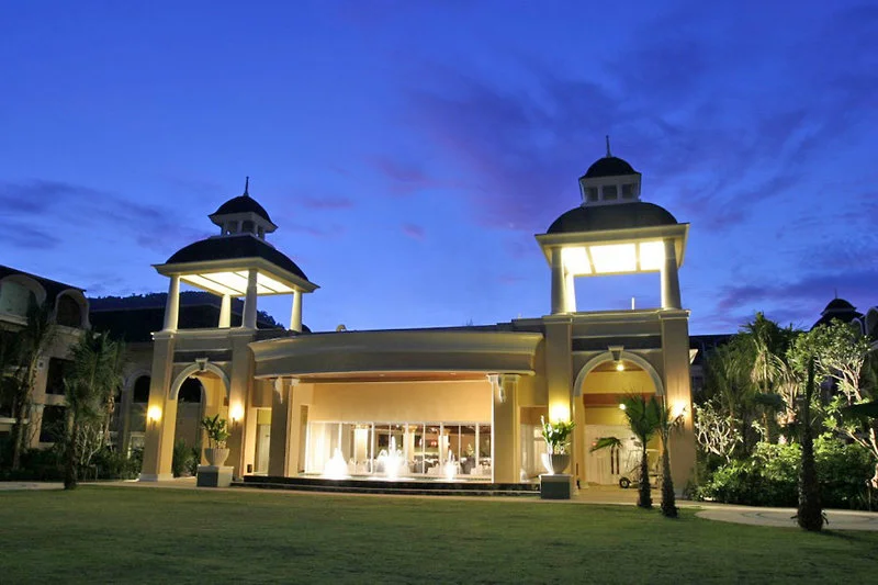 Experience a Blissful Tropical Retreat Designed for Ultimate Relaxation view 3