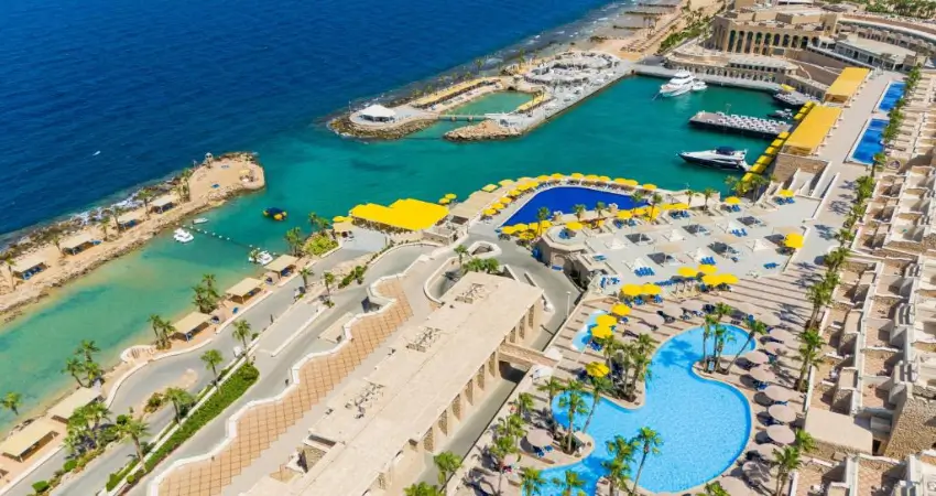 Pickalbatros Citadel Resort Sahl Hasheesh view 2