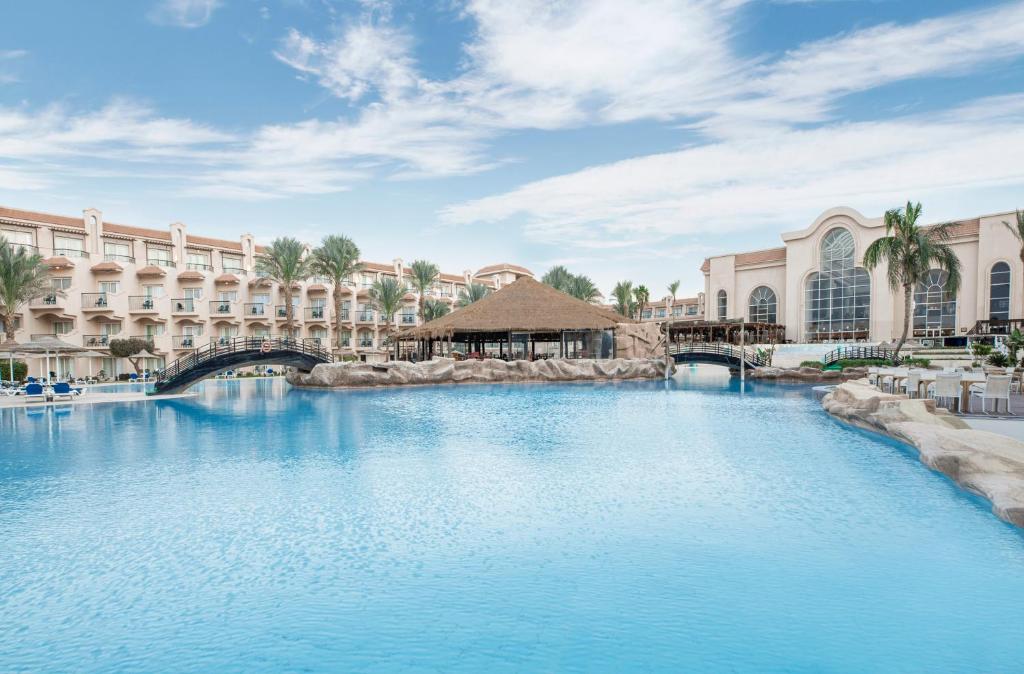 Pyramisa Beach Sahl Hasheesh view 2