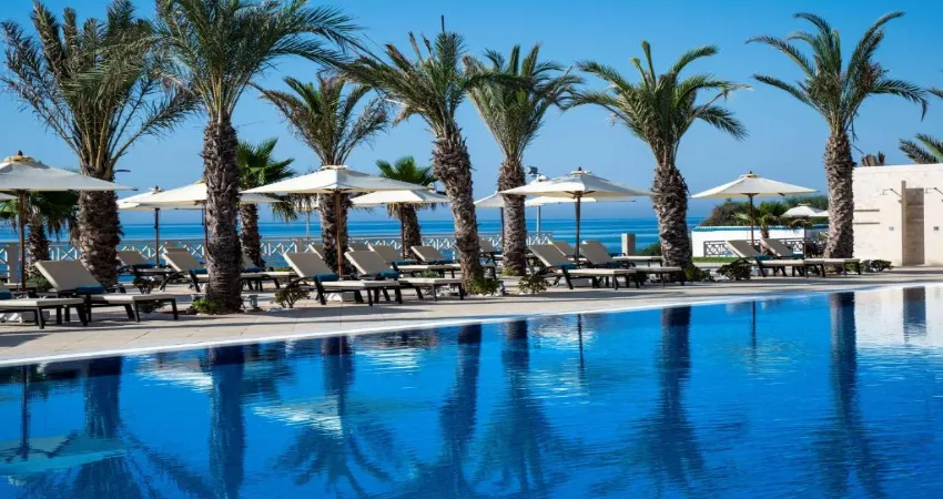 A luxurious beachfront retreat where Mediterranean elegance, rejuvenating thalasso treatments and Tunisian hospitality await view 3