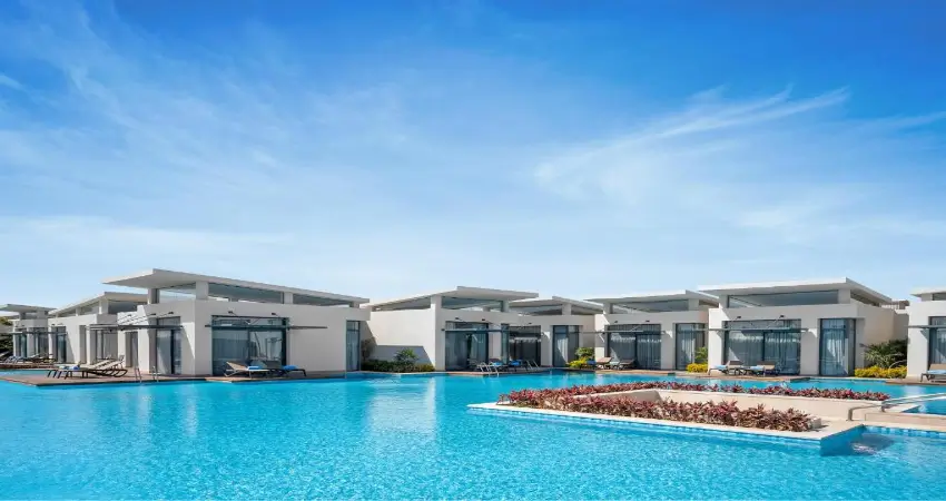 Rixos Premium Magawish Suites & Villas view 2
