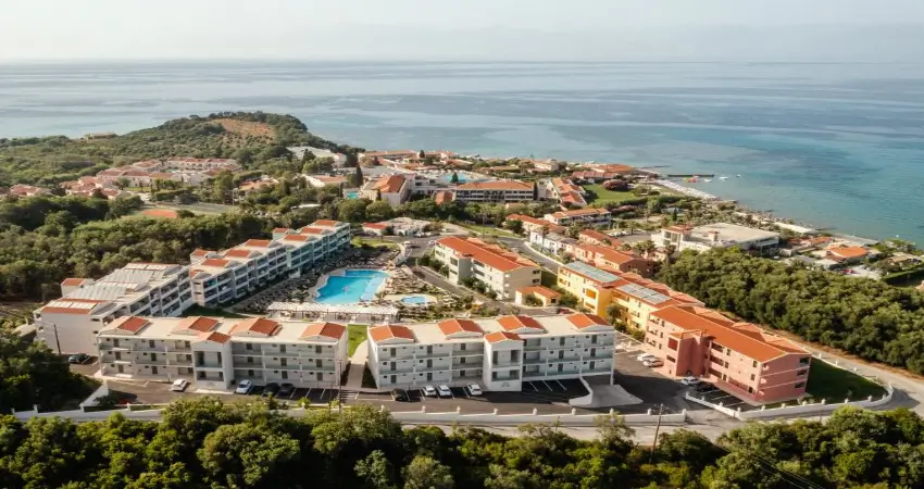 Robolla Beach main view