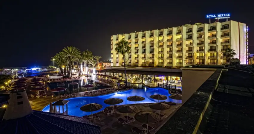 Seaside escape in the heart of Agadir with Deluxe Room view 2