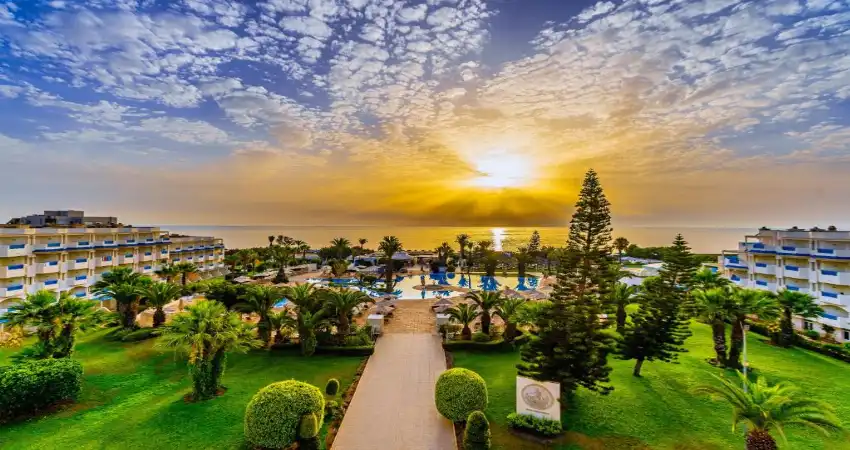 Sentido Bellevue Park view 2