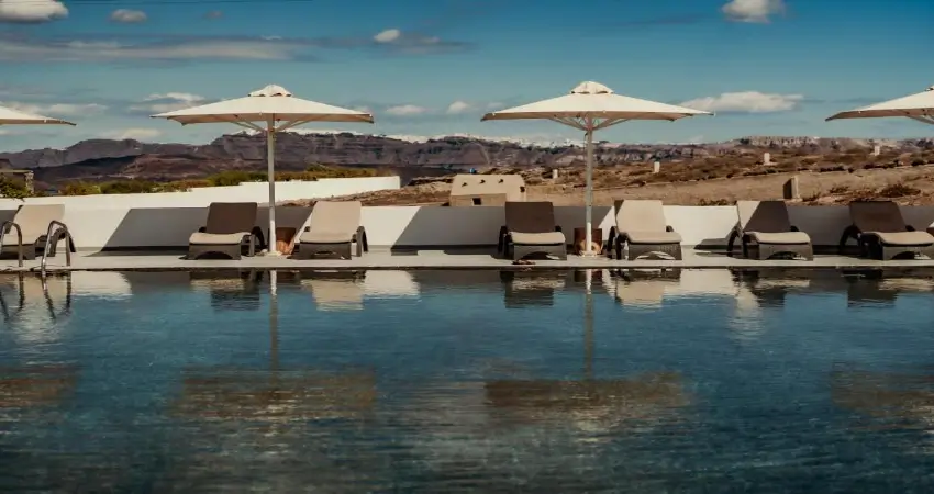 Enjoy a FREE upgrade to a Suite Room with Hot Tub at this luxurious Santorini hideaway overlooking the Aegean view 2