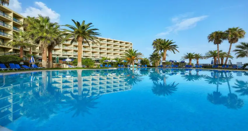 Sirens Beach Village main view
