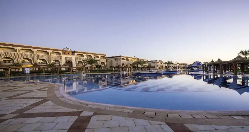 Sunrise Alora Aqua Park Resort