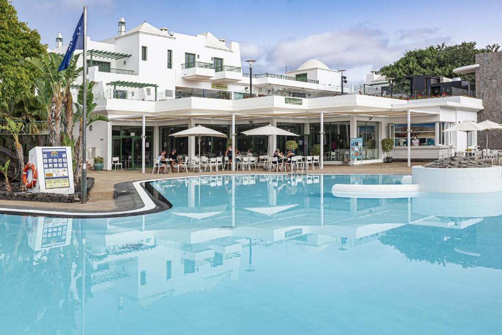THB Royal Hotel view 3