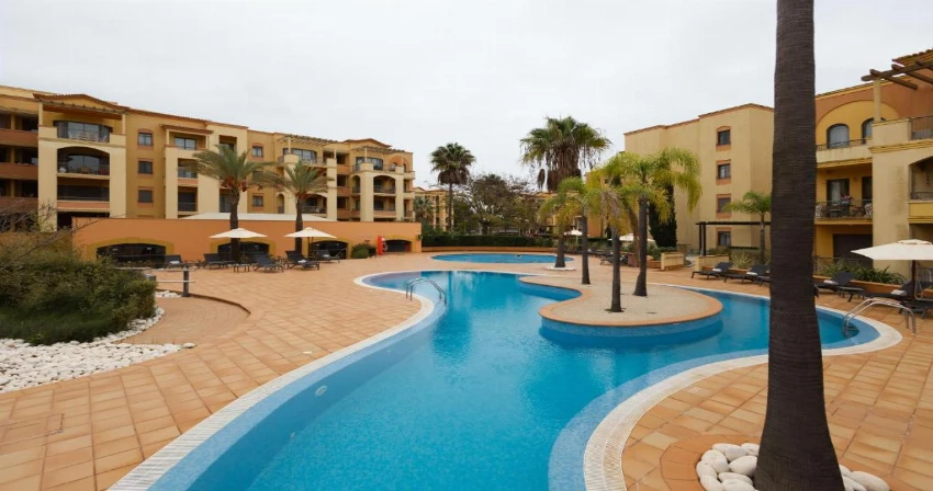 Spacious apartment-style luxury in the heart of Vilamoura, just moments from the championship golf courses and golden Algarve coastline view 2