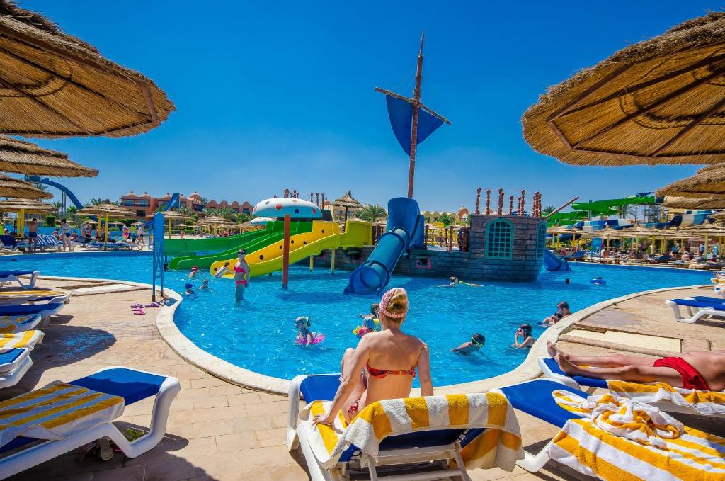 Titanic Palace & Aqua Park view 3