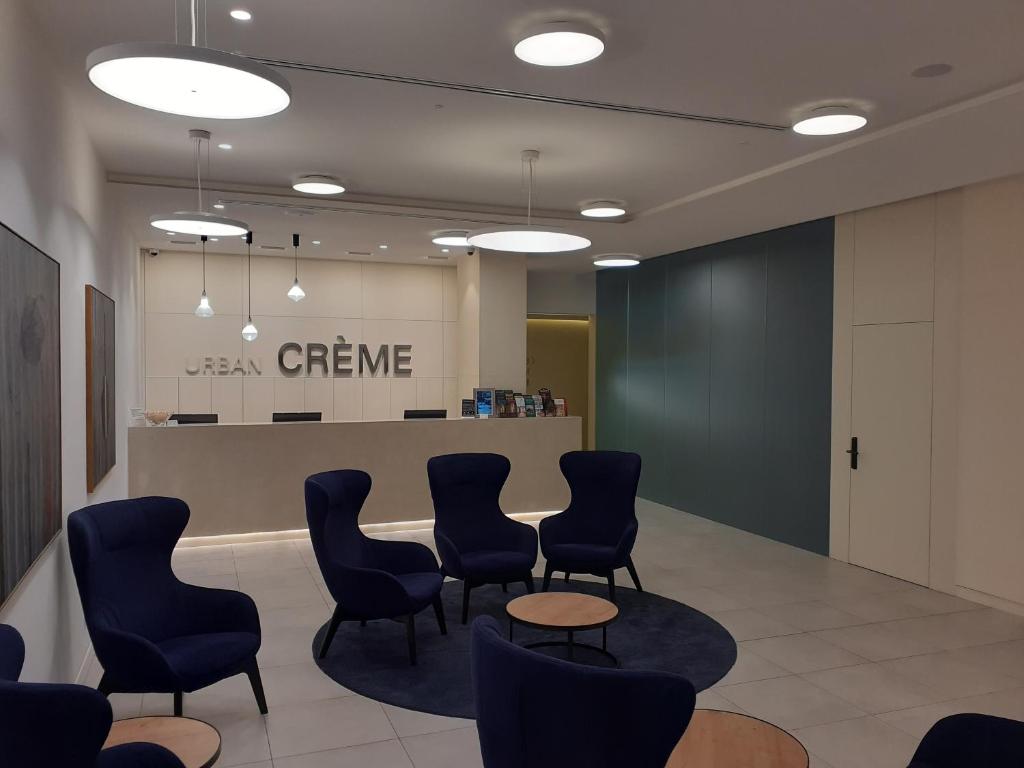 Urban Creme view 3