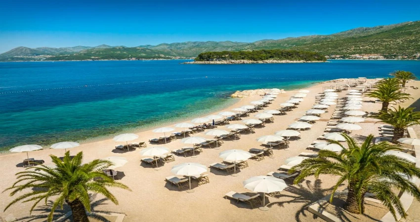 Valamar Lacroma Hotel view 3