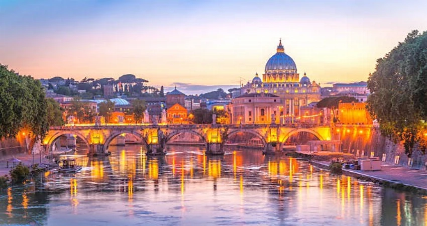 Italian Grandeur: Venice, Florence & Rome with Curated Experiences view 3