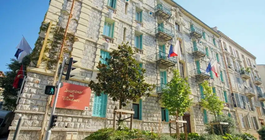 Le Windsor Jungle Art Hotel view 2