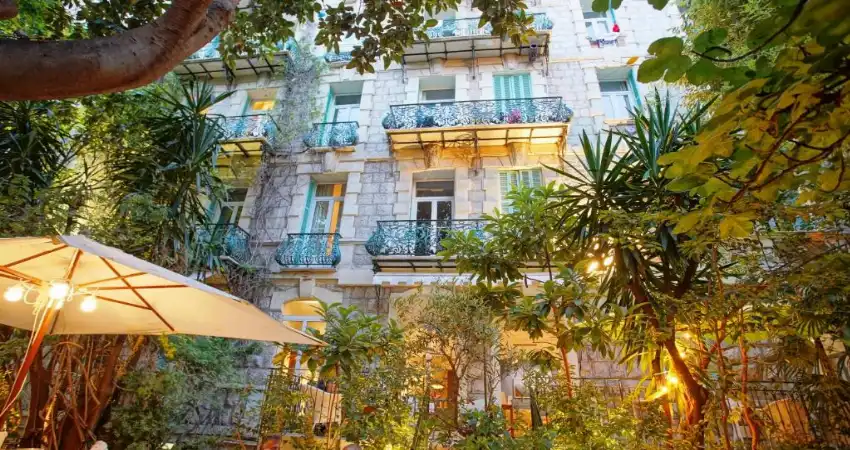 Le Windsor Jungle Art Hotel view 3